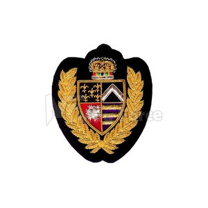 Insignias de bordado de diseño personalizado Insignia de bordado para ropa Buen material Insignias de uniforme con tamaño personalizado - Product Image 4