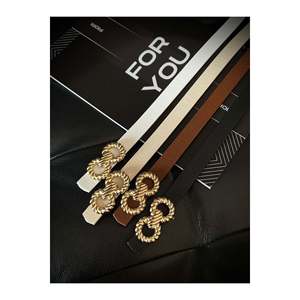 Ensemble de 4 pièces en offre spéciale : ceinture fine pour femme avec boucle torsadée dorée, ceinture pour veste, ceinture pour chemise, ceinture pour robe - Assortiment - Product Image 3