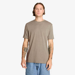 T-shirts personnalisés Softstyle pour adultes, noirs, coupe décontractée, tissu épais - Product Image 3