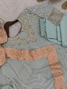Costume Salwar pour femme en faux georgette très demandé avec broderie de sequins et travail manuel réel de miroir, fabricant de mode féminine - Product Image 2