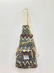 Mochilas Unisex Tejidas a Mano de Cáñamo Jacquard Algodón Handloom Ecológico Elegantes y Sostenibles - Product Image 4