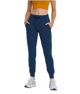 Pantalones Deportivos Personalizados OEM con Cintura Elástica para Mujer, Corte Regular, Ajustados, Frente Plano, para Correr al Aire Libre - Product Image 4