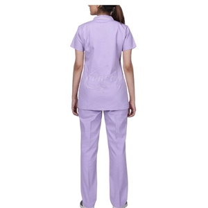 Ensemble de blouses chirurgicales pour femmes de couleur violette |   Uniforme d'infirmière et de médecin à manches courtes en coton polyester |   Tenues médicales d'hôpital confortables - Product Image 2