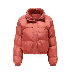 Veste matelassée courte pour femme de qualité supérieure, tendance, streetwear d'hiver, OEM, plusieurs couleurs, logo personnalisé - Product Image 5