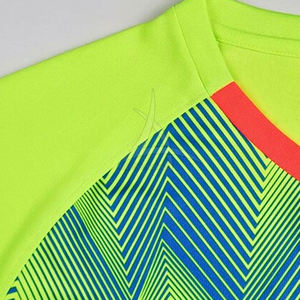 Ensemble de maillot de football classique pour hommes avec logo personnalisé, tissu doux, respirant, léger, 100% polyester, couleurs personnalisées - Product Image 6