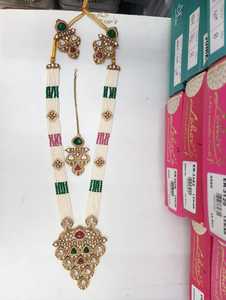 Flor India fantasía tradicional Motipearl & Kundan largo Mala tono dorado Kundan perla collar largo con juego de pendientes a juego mujeres - Product Image 3