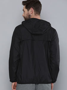 Chaqueta cortavientos de diseño personalizado de alto rendimiento de tendencia superior para hombres y mujeres, abrigo de invierno impermeable con posición de logotipo frontal - Product Image 3