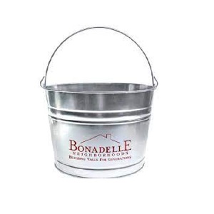 Bac à boissons élégant en métal galvanisé de style moderne avec poignées pour seau à boissons glacées pour bar de fête - Product Image 4