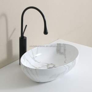 Lavabos en marbre blanc élégants: des designs uniques pour des salles de bains luxueuses - Product Image 4