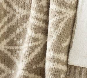 Jeté en polyester tricoté à motif Fair Isle brossé moderne - Écologique et respirant - Literie décorative - Product Image 3