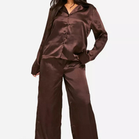 Ensemble de pyjama en satin à manches longues OEM pour femmes, ensemble saisonnier de vêtements de nuit en soie chaude, vêtements de nuit respirants pour femmes
