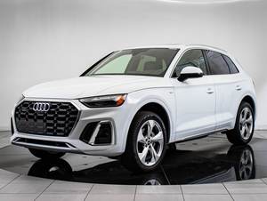 Audi Q5 SUV 5 portes avec moteur turbo R21 Sièges en cuir intérieur foncé et jantes en alliage d'aluminium Vente à commandes FWD d'occasion - Product Image 2