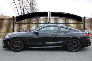 2022 M8 Competition Coupé, 617 hp, V8 biturbo, tracción total, paquete exterior M Carbon, sin modificar - Product Image 4