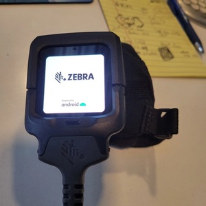 ขายดีมากบนแพลตฟอร์ม WS5012-0B3J1020ENA - คอมพิวเตอร์แบบสวมใส่ Zebrases WS501 - Product Image 1