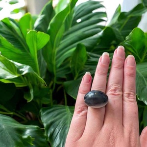 แหวนเรซิ่นอะคริลิกรูปทรงกลม แหวนทำมือ แหวนแห่งความรัก เครื่องประดับสำหรับงานปาร์ตี้ผู้หญิง ขายส่งราคาดีที่สุด - Product Image 3