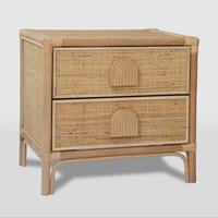 Table en rotin durable et écologique au design minimaliste et au style rustique pour ferme, appartement ou salon