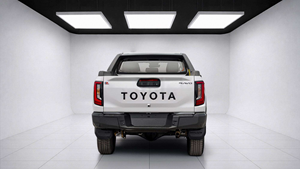 Venta Rápida 2026 T O Y O T A HILUX TRAVO OVERLAND PLUS 2.8D BLANCO Volante a la Derecha Volante a la Izquierda - Product Image 3