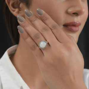 Bague en pierre de lune ovale est-ouest faite à la main en argent sterling bijoux de déclaration cadeau de fiançailles parfait pour elle - Product Image 3