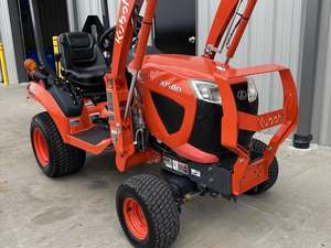 รถแทรกเตอร์ Kubota BX1880 ขนาด 18 แรงม้า พร้อมที่ตักด้านหน้า รถแทรกเตอร์อเนกประสงค์ขนาดกะทัดรัด พร้อมปั๊มเกียร์ สำหรับงานฟาร์ม สนามหญ้า และงานก่อสร้าง - Product Image 2
