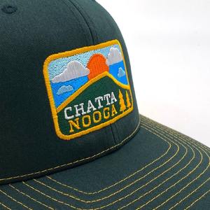 Casquette de camionneur à dos en maille à 6 panneaux à profil moyen avec broderie de patch personnalisée, vente en gros de sport de haute qualité du fabricant du Vietnam - Product Image 4