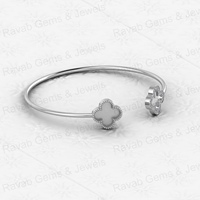 Bracelet manchette ajustable en argent sterling 925 plaqué or 18 carats de haute qualité avec résine pour cendres, orné de quatre trèfles et de pierres de zircon, livré dans un sac