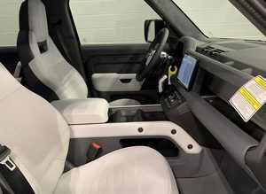 รถยนต์ออฟโรด SUV รุ่น D110 ปี 2026 ขับเคลื่อน 4 ล้อ พวงมาลัยซ้าย เครื่องยนต์เบนซิน เกียร์อัตโนมัติ หลังคาพาโนรามิก เบาะหนัง ส่งออกในญี่ปุ่น - Product Image 3