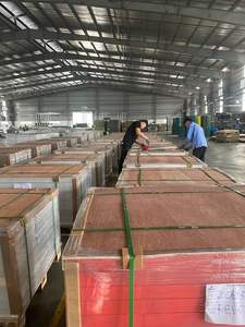 Suelo Vinílico SPC de PVC Rígido Impermeable de 4mm 5mm 6mm 8mm con Núcleo Seco y IXPE, Fabricante Vietnamita - Product Image 4