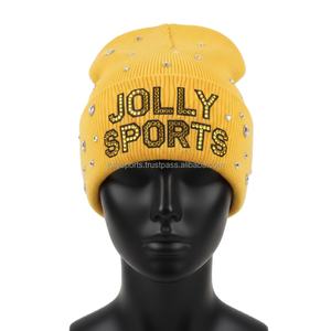 Bonnet en tricot côtelé pour femme, 300 GSM, style hiver, jaune, avec logo personnalisé en sequins et strass brillants, bonnet jacquard - Product Image 1