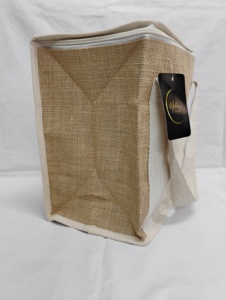 Sac à déjeuner décontracté en jute naturel avec fermeture à glissière |   Sac de transport réutilisable et écologique pour tiffin |   Sac fourre-tout urbain d'origine indienne - Product Image 2