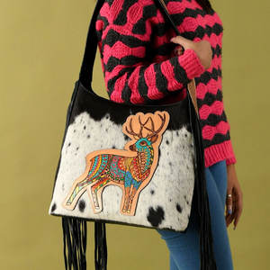 New Designer Solid Color Cowhide <b>Genuine</b> <b>Leather</b> <b>Bags</b> New Stylish Customized Women Cowhide <b>Leather</b> Handbag - Product Image 1