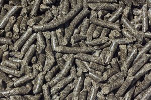 Pellets de Madera de 6mm a Precio de Fábrica, Pellets Personalizados de Cáscara de Girasol y Cáscara de Arroz Hechos de Pino y Roble, Empacados en Bolsas - Product Image 5