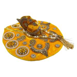 Inicio Genie Laddu Gopal Poshak Set con Pagdi, Mala y Vestido | Disponible en diferentes tallas y color - Product Image 3