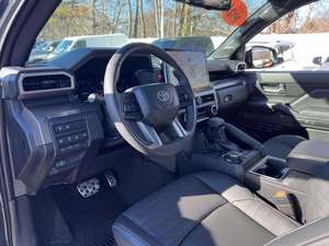 Camioneta Toyota Tacoma TRD Sport 2024 Usada en Excelentes Condiciones - Product Image 4