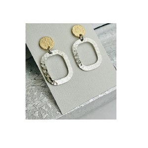 Juego de Empaque para Pendientes de Latón con Superficies Texturizadas Pequeñas, Estilo Geométrico, Joyería de Metal con Cuentas, Venta 1960 - Product Image 5