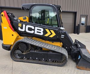 Chargeuse compacte JCB avec accessoires Chargeur à chenilles à prix réduit avec moteur de pompe à composants de base - Product Image 1