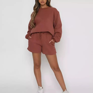 Conjunto de sudadera y pantalones cortos de invierno sólido con cuello simulado para mujer de alta calidad perfecta - Product Image 5