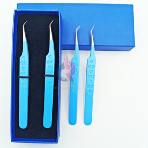 Mango de agarre de corazón, pinzas de extensión de pestañas de acero inoxidable azul cielo de 45 grados para un agarre perfecto de pestañas clásicas y de volumen - Product Image 1