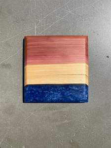 Dessous de verre en bois d'acacia en résine époxy artisanale de la meilleure qualité Dessous de verre en bois fait à la main pour boisson et thé à prix abordable - Product Image 4