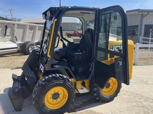 2024 JCB 270 Cargadora de dirección deslizante más vendida Motor Cummins Tipo de oruga con componentes básicos Cojinete y bomba - Product Image 3