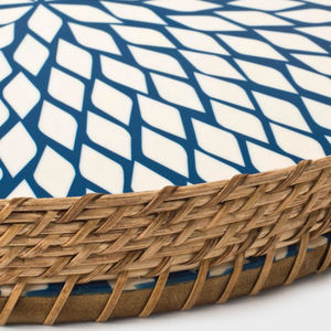 Ensemble de 2 plateaux décoratifs pour la maison en rotin avec forme ronde et design en nacre parfait pour servir des aliments et des desserts - Product Image 5