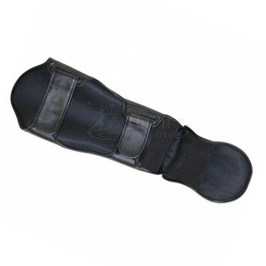 Espinilleras de Primera Calidad, Diseño Ligero, Protección Deportiva para Entrenamiento en Gimnasio - Product Image 3