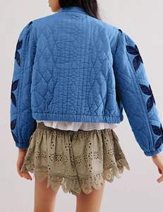 Chaqueta Acolchada para Mujer - Chaqueta Ligera y Cálida con Cierre de Cremallera, Perfecta para Usar en Capas - Product Image 5