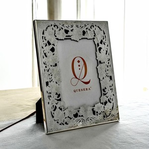 Beau cadre photo en bois avec un design unique ajoutant une élégance douce et une chaleur confortable à votre maison - Product Image 3