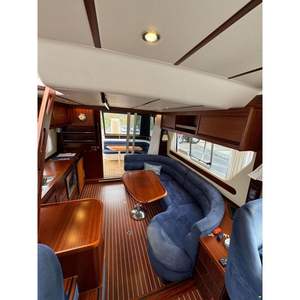 เรือสตอร์บร 410 คอมมานเดอร์ แคปไบน์ ครุยเซอร์ 2x370 แรงม้า 12.50x3.90 เมตร - Product Image 2