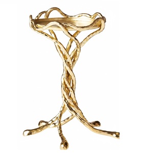 Support de bougie en laiton et aluminium de luxe fait à la main, finition dorée de qualité supérieure, style moderne, porte-bougie, décoration d'intérieur haut de gamme - Product Image 3
