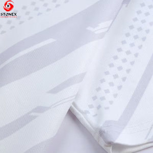 Ensemble de maillots de football unisexe personnalisés avec logo, best-seller 2025, nouveau design, fabriqué au Pakistan, maillot de football léger, antibactérien - Product Image 4