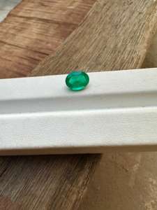 Esmeralda zambiana natural de 9X7mm, buen brillo de color, piedra preciosa de corte ovalado suelta de 1,79 quilates para la fabricación de joyas, Esmeralda natural. - Product Image 5