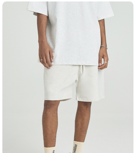 Pantalones cortos de primavera y verano 2025 para hombre, pantalones deportivos europeos y americanos de calle, pantalones básicos de cinco puntos de marca holgados de moda OEM - Product Image 4