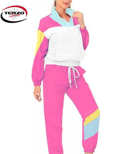 Traje cortavientos con capucha personalizado para mujer OEM al por mayor 100% de nailon resistente al viento impermeable equipo para correr de talla grande transpirable estampado - Product Image 3