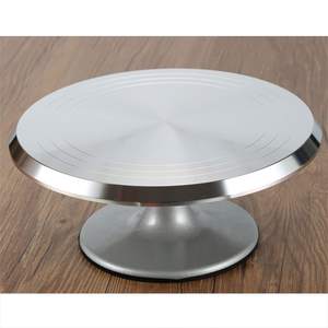 Soporte de pastel hecho a mano ecológico duradero de 3 niveles de acero inoxidable para fiesta de cumpleaños y boda uso doméstico en la cocina - Product Image 1